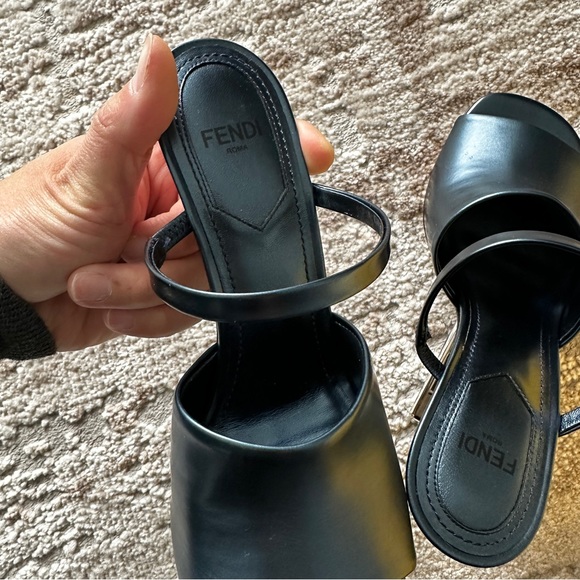 FENDI
First Metallic F-Heel Mule Sandals NWT SIZE 5 - Picture 8 of 12